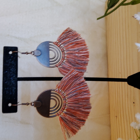 Vintage Style Boho Tassel Earrings - Picture 5 of 5